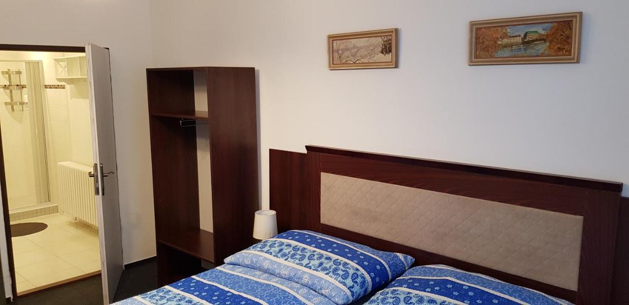 Pension & Restaurace Na Rychte Prag Dış mekan fotoğraf