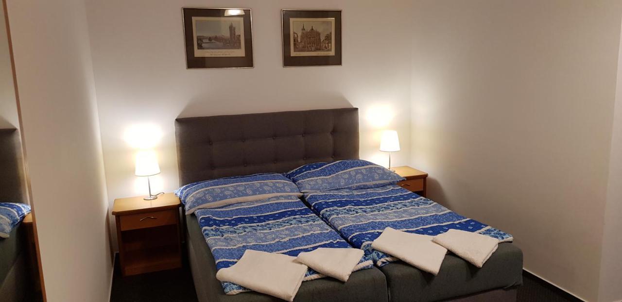 Pension & Restaurace Na Rychte Prag Dış mekan fotoğraf